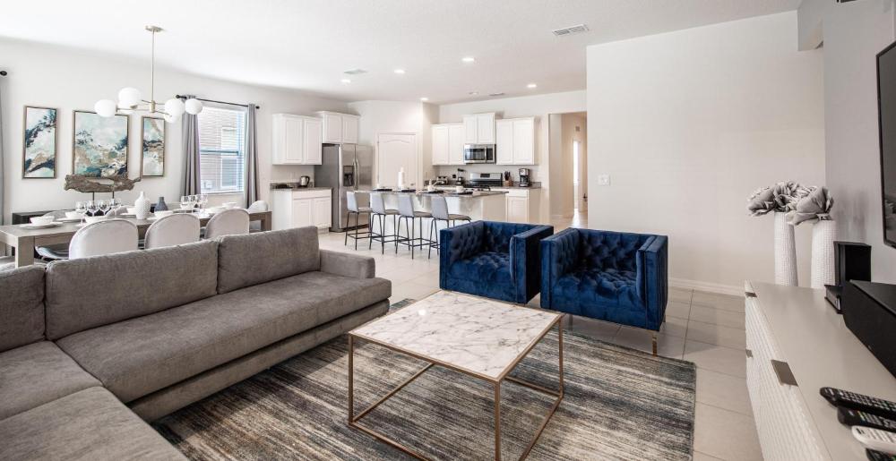 5268OBA-Solterra Resort